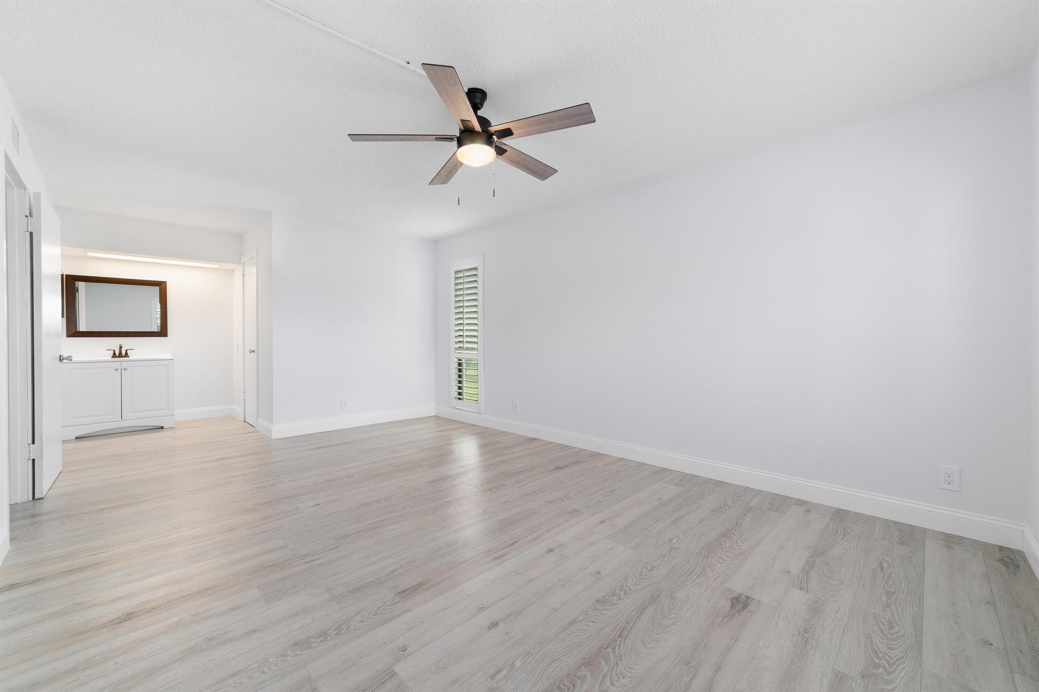 502 Osprey Drive 20b Property Photo 19