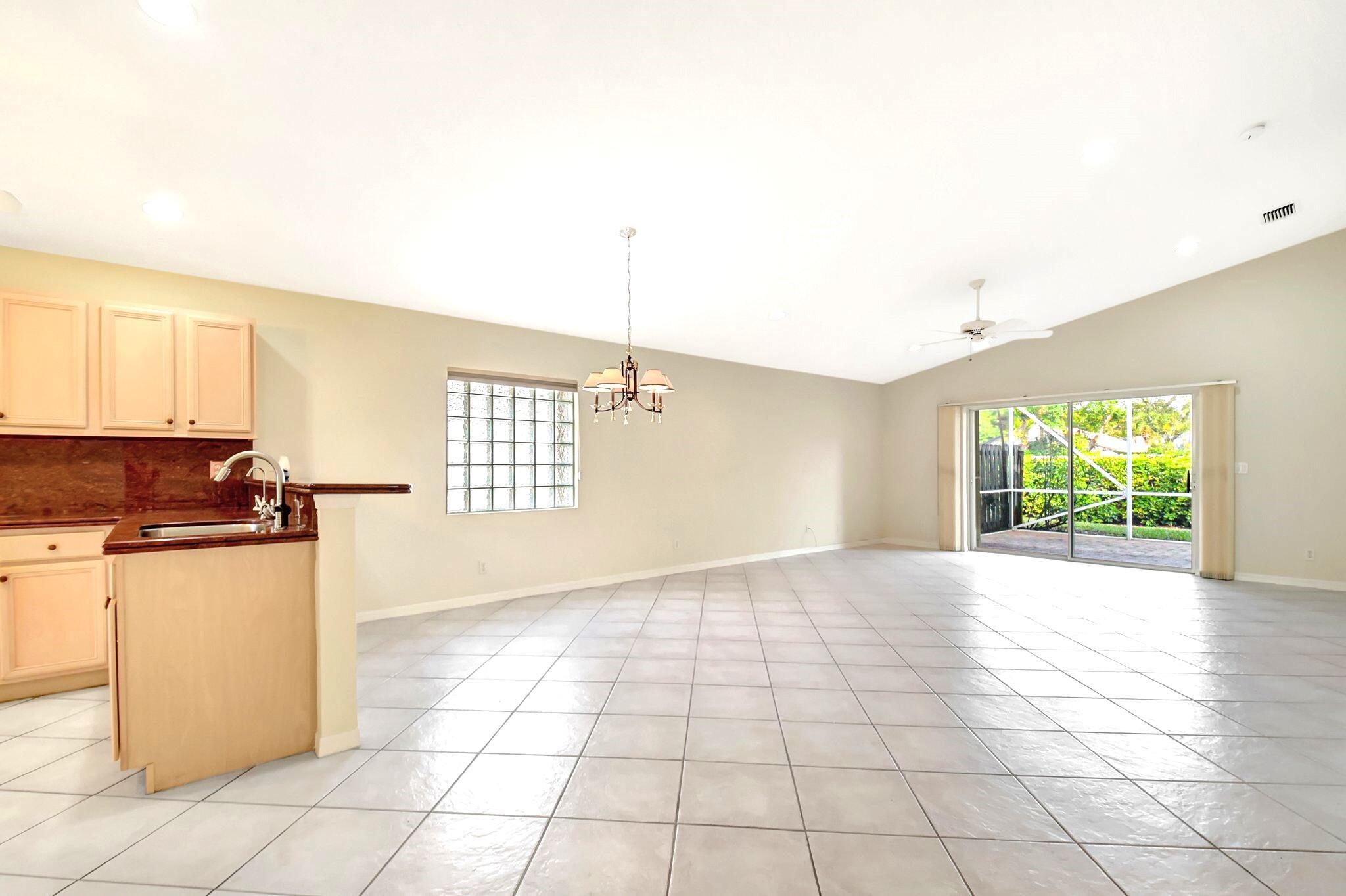 8278 Duomo Circle Property Photo 9