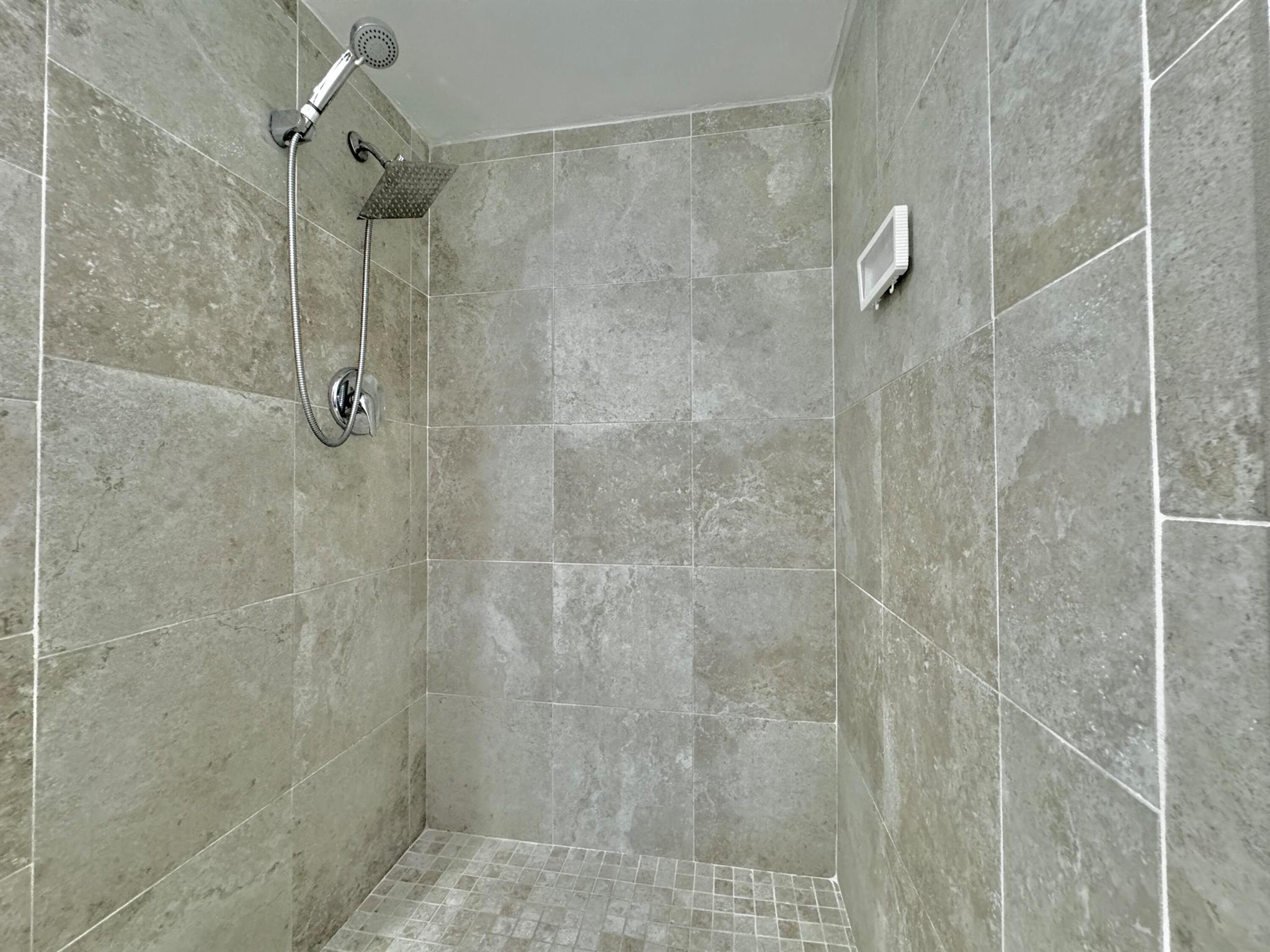 1638 Embassy Drive 205 Property Photo 16