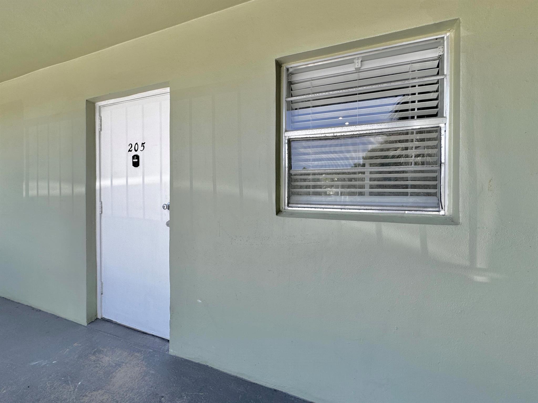 1638 Embassy Drive 205 Property Photo 32