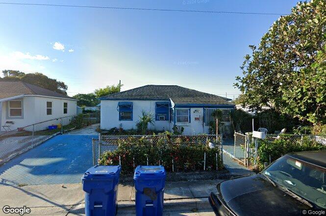 817 W 3rd Street