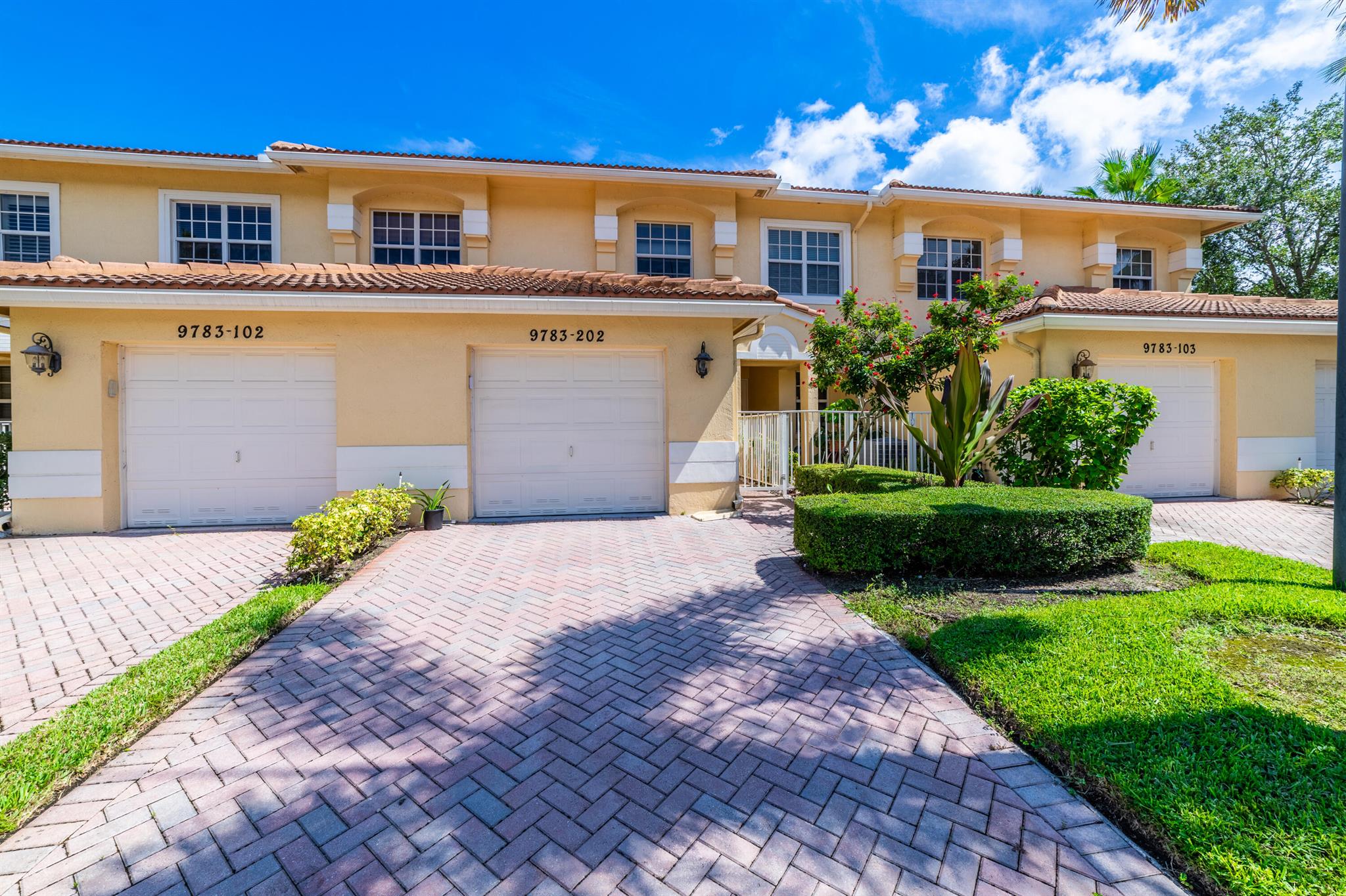 9783 Midship Way 202 Property Photo 1