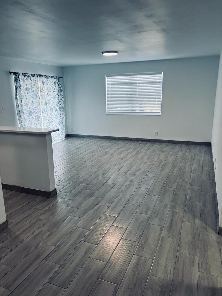 930 N 14th Court Property Photo 19