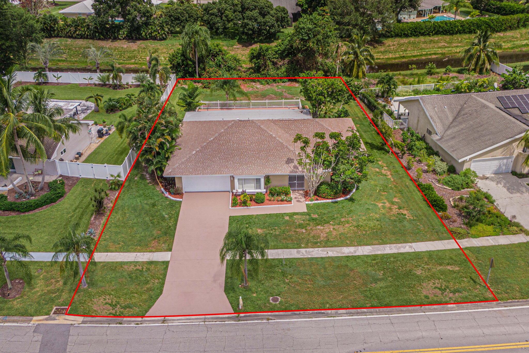 2609 SE Gowin Drive Property Photo 1