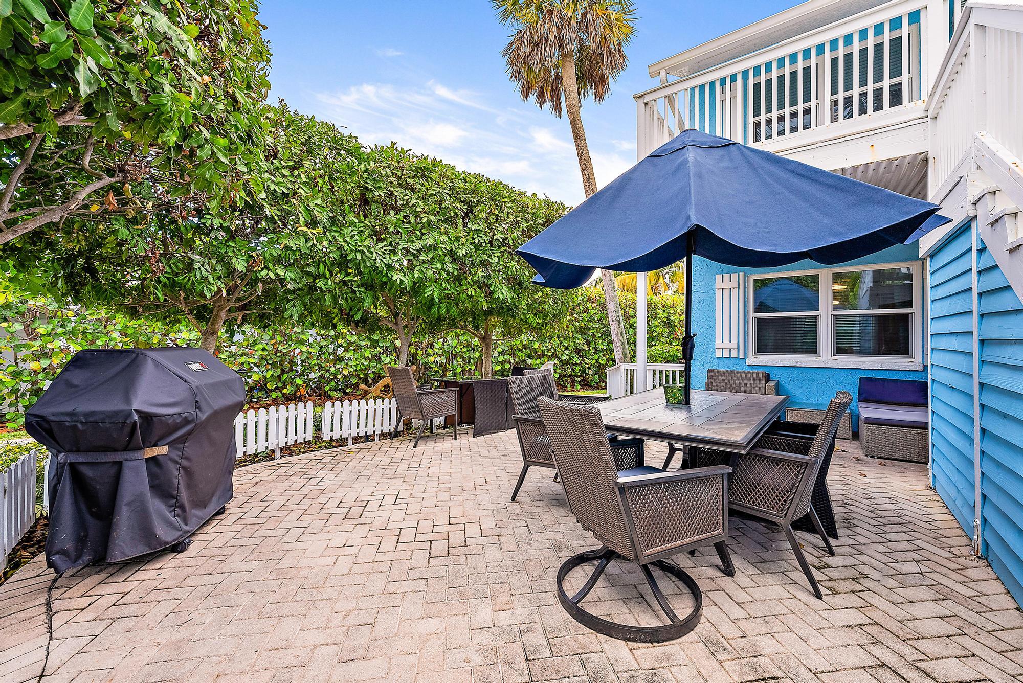 2507 N Ocean Drive Property Photo 16