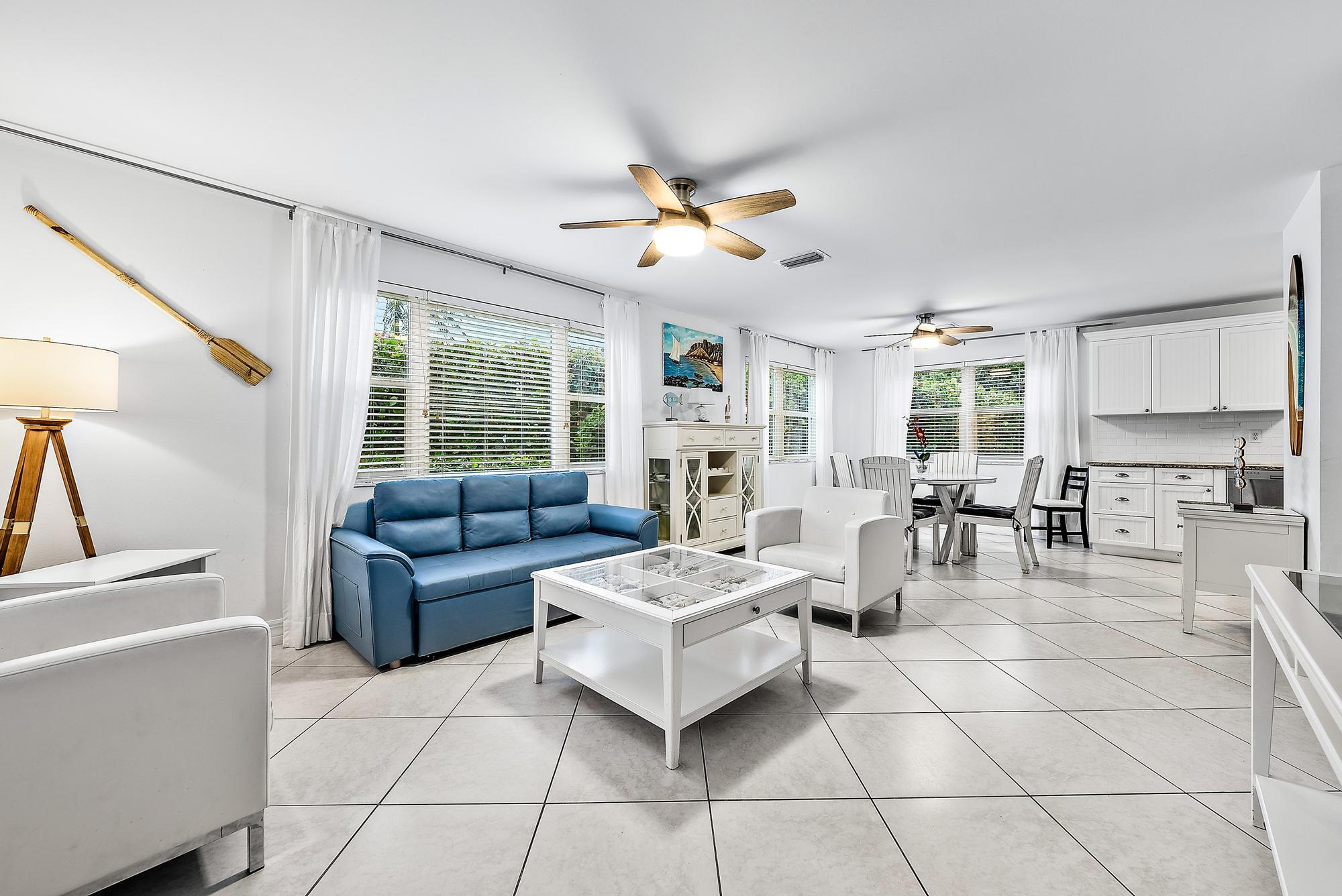 2507 N Ocean Drive Property Photo 33
