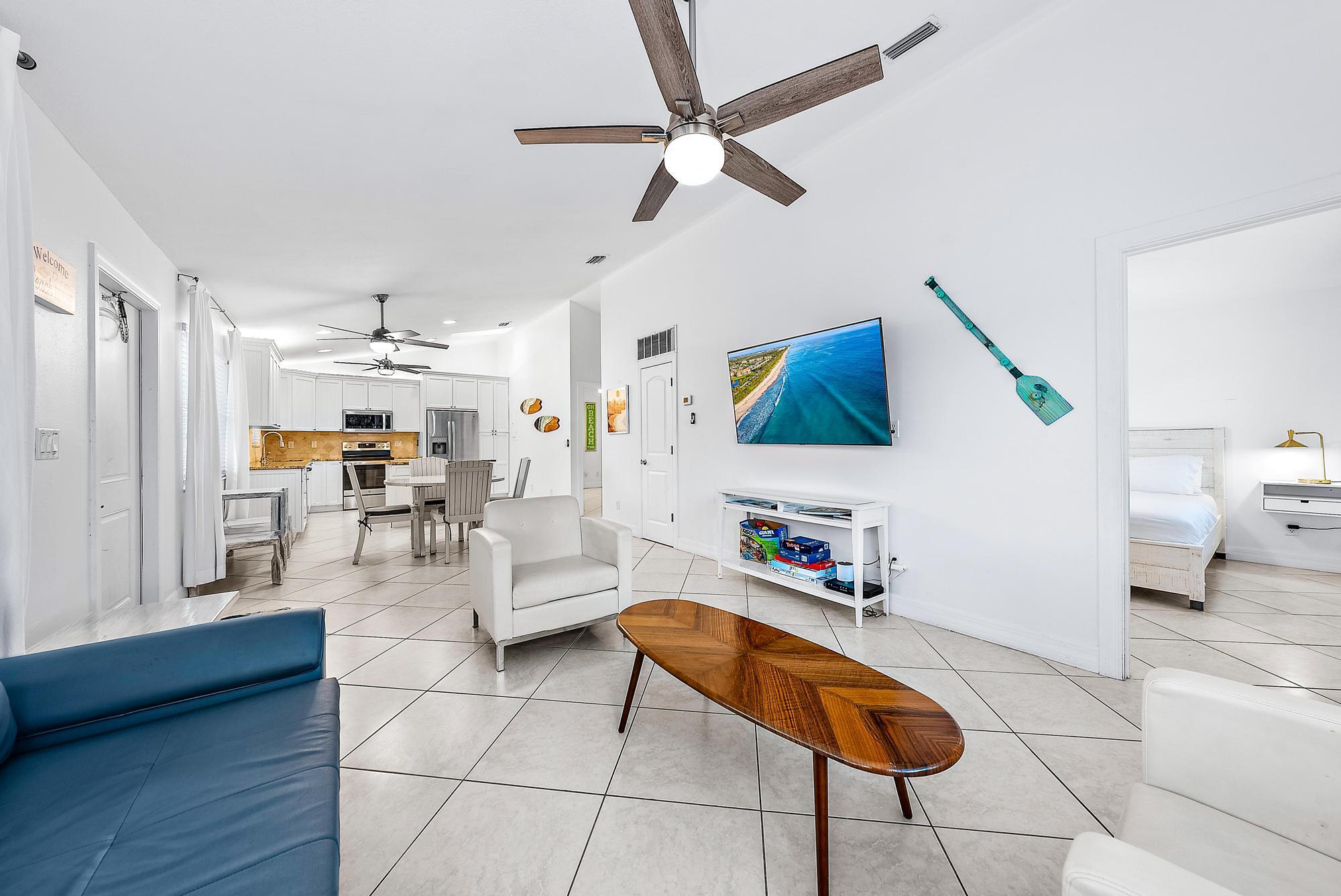 2507 N Ocean Drive Property Photo 56