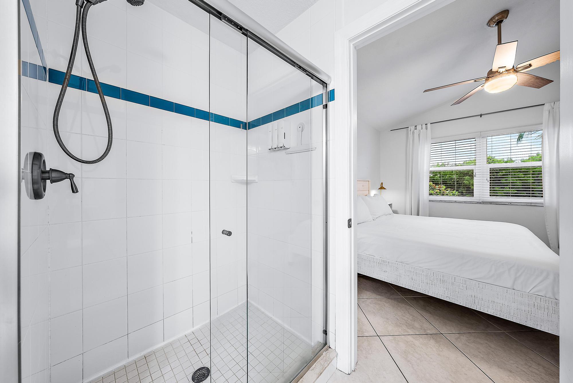 2507 N Ocean Drive Property Photo 59