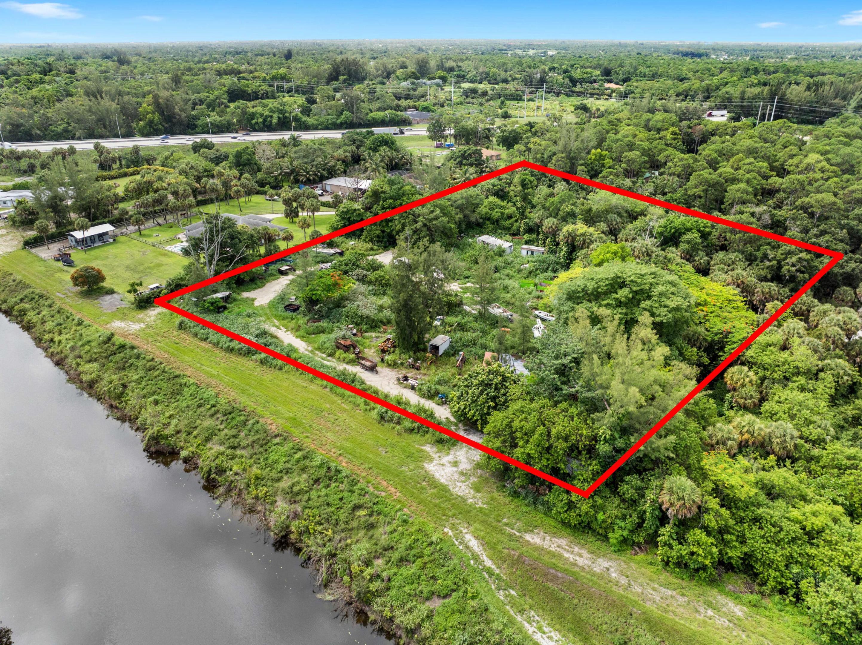 R11016574 Property Photo 3