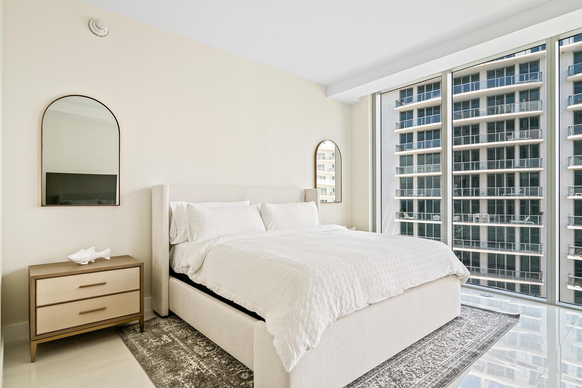 3100 N Ocean Drive H-1409 Property Photo 17