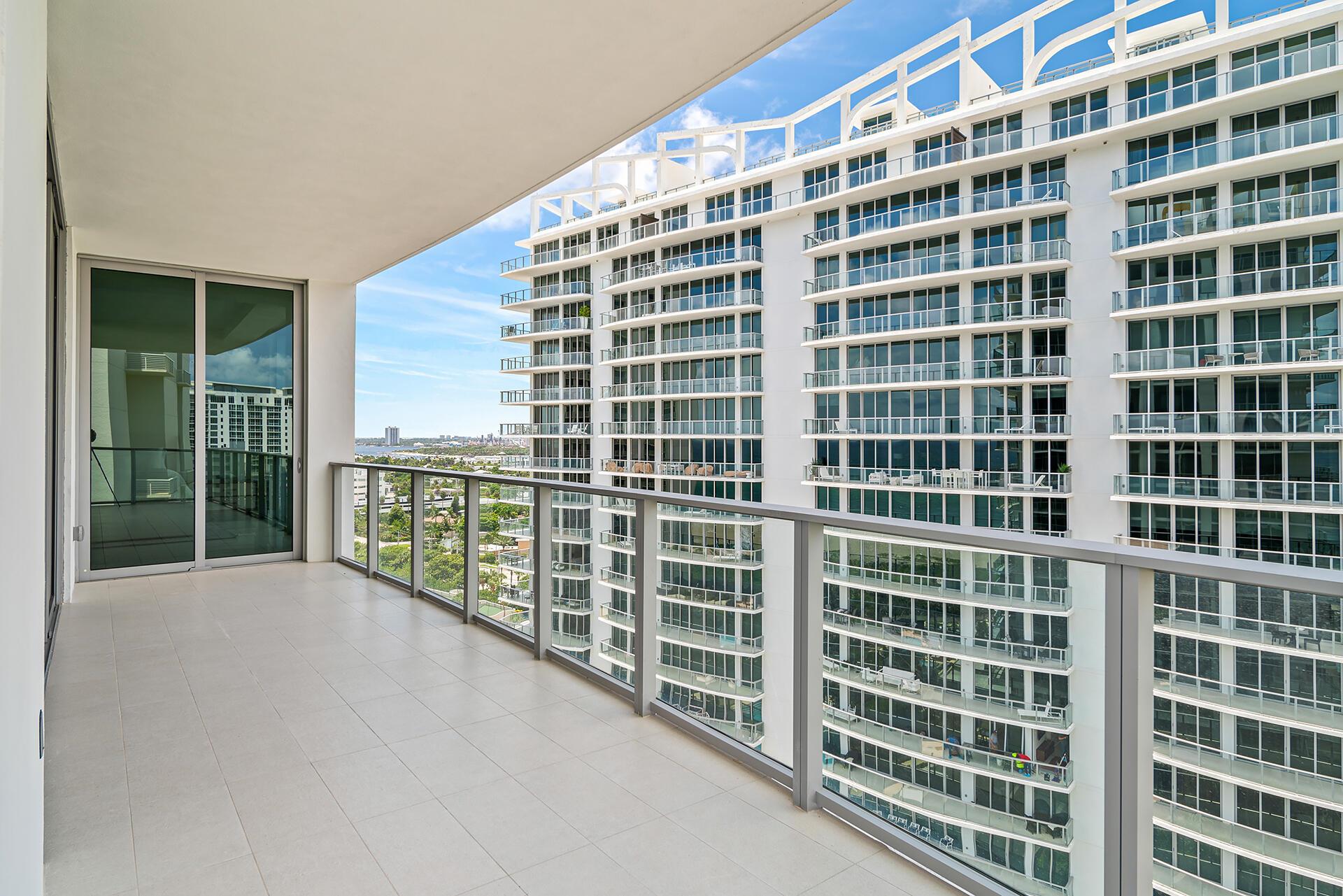 3100 N Ocean Drive H-1409 Property Photo 30