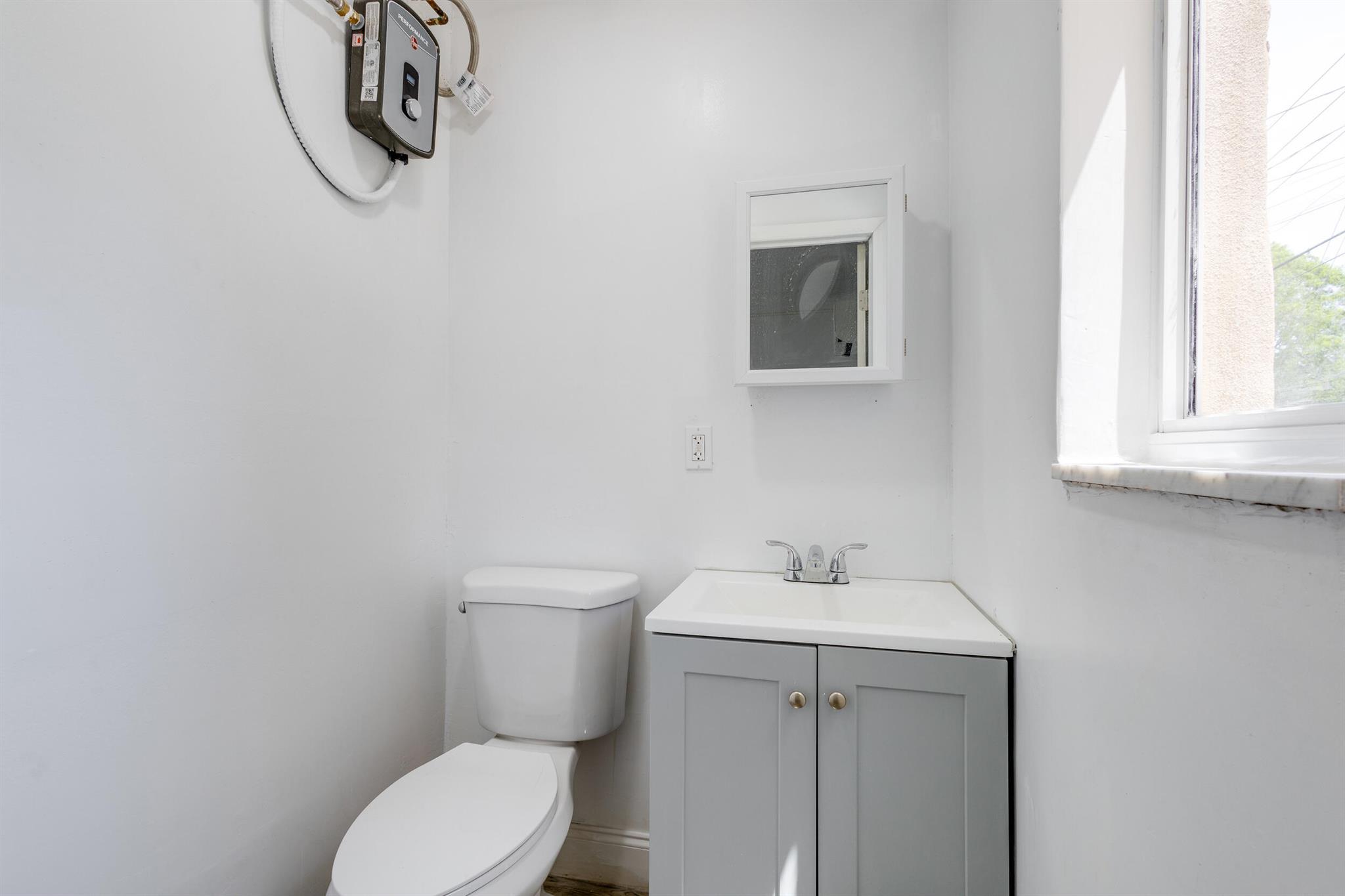2534 S Military Trail Property Photo 10