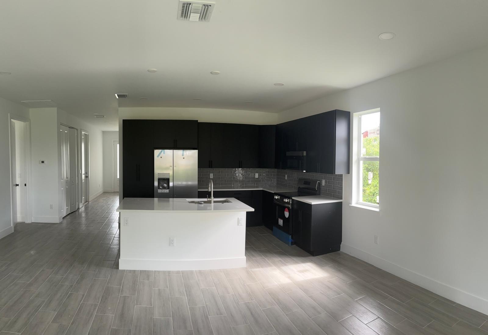 136 Lomas Rd Road Property Photo 2