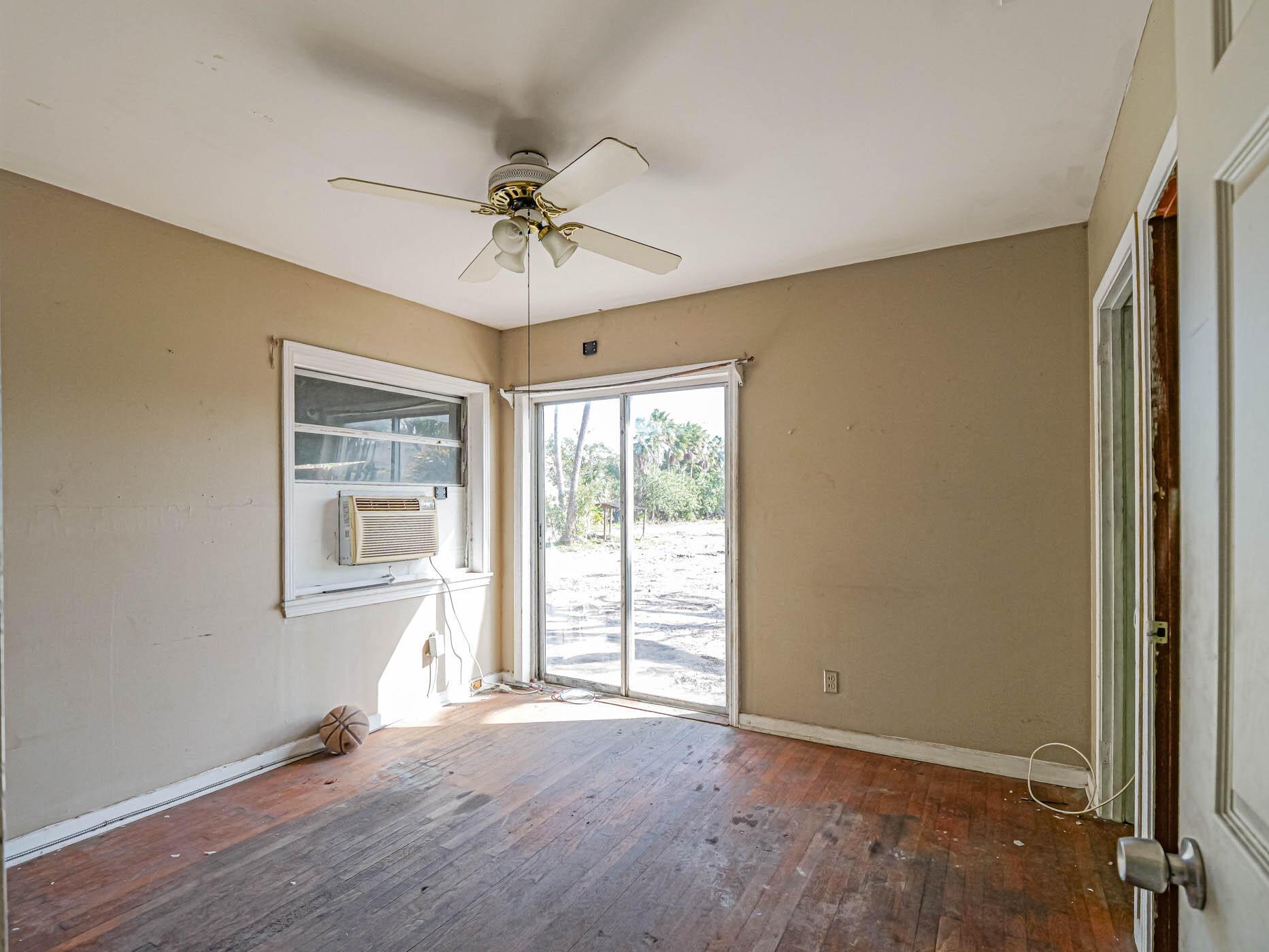 690 6th Avenue Property Photo 15