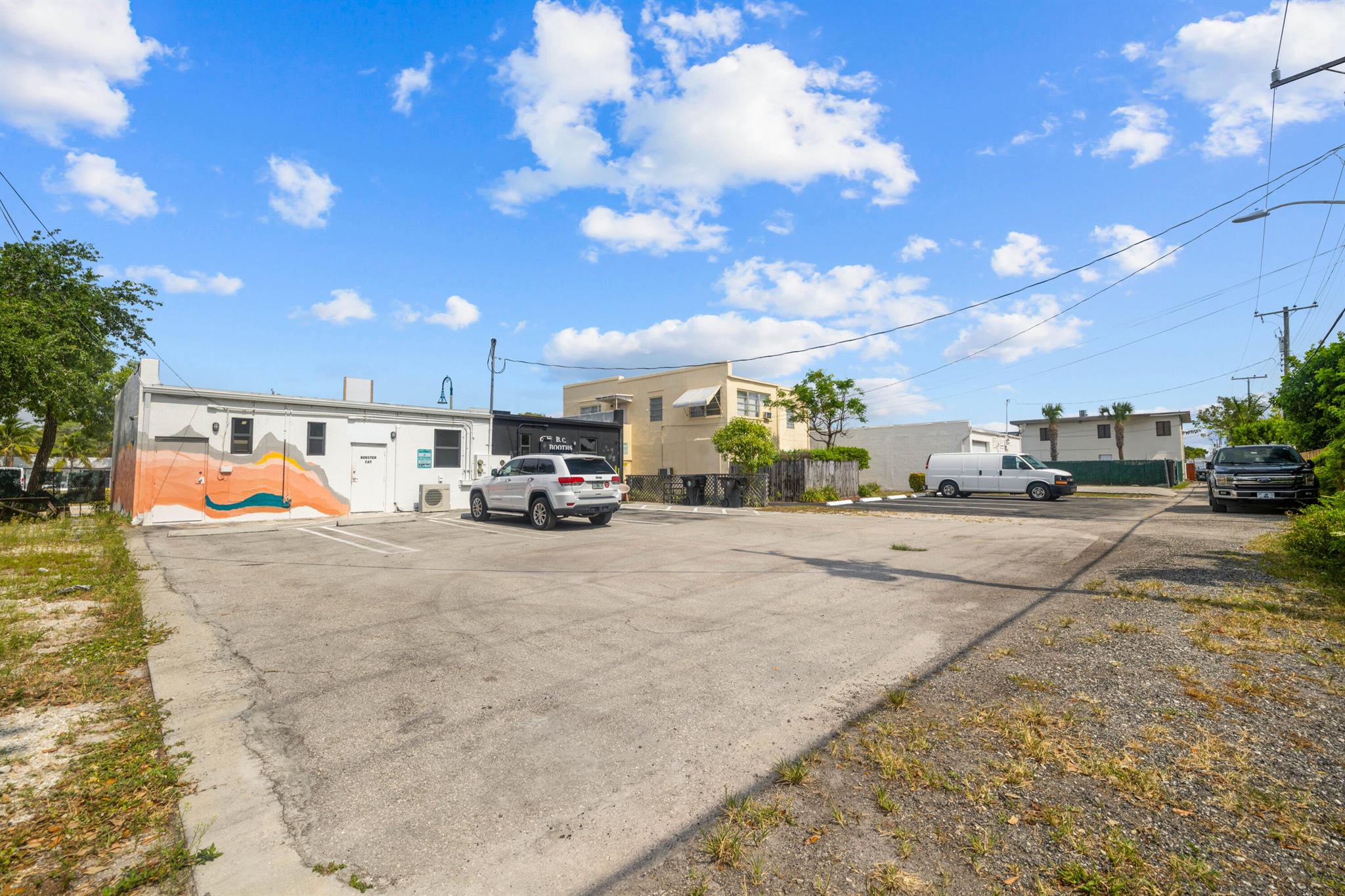 1808/1810 N Dixie Highway Property Photo 7