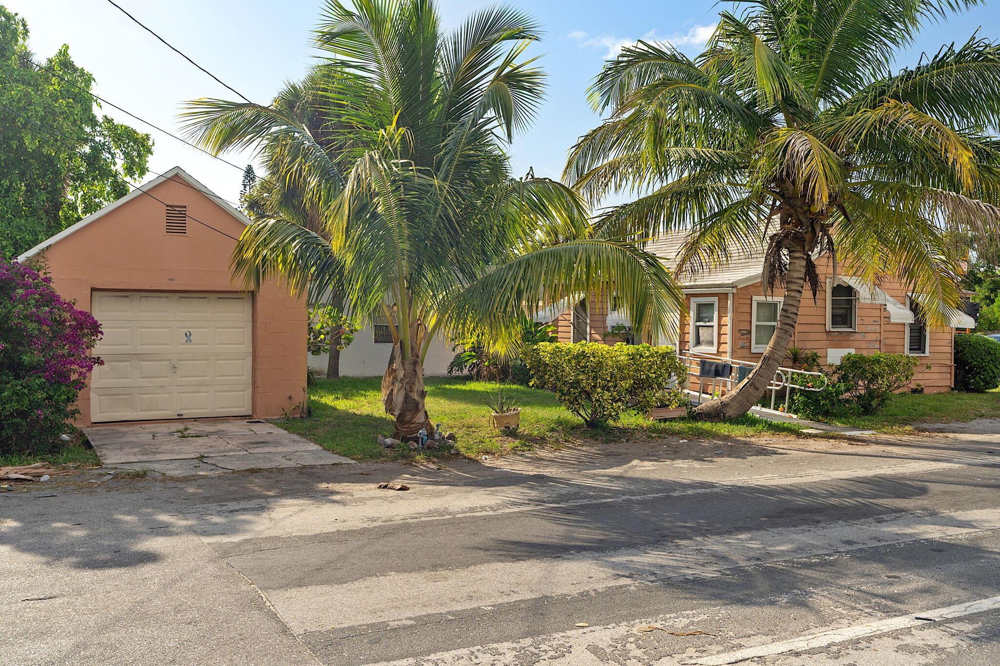 1420 Lake Avenue Property Photo 5