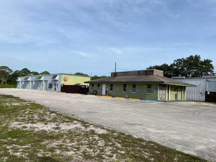 3802 Oleander Avenue Property Photo 4