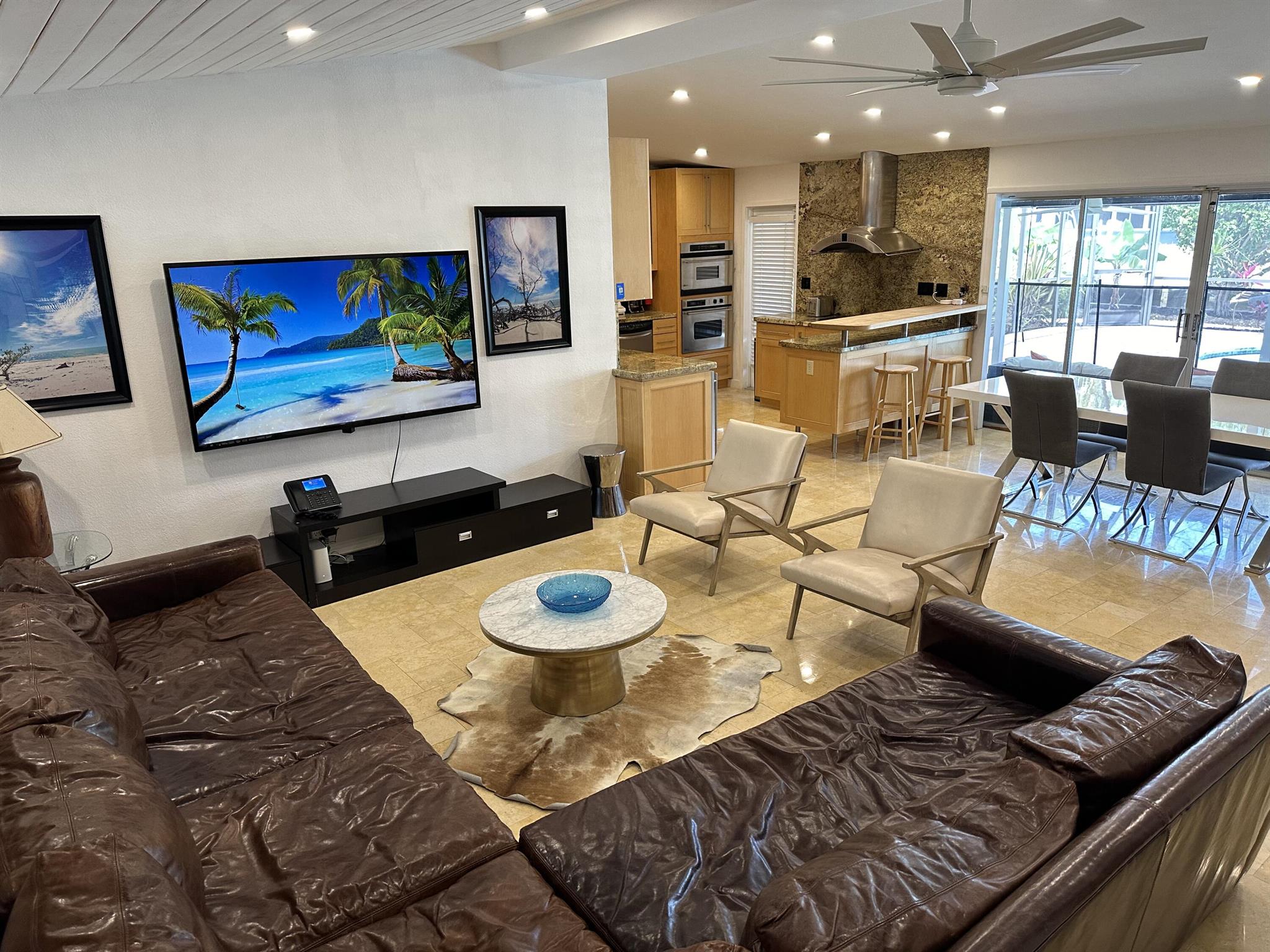 2524 Gulfstream Lane Property Photo 1
