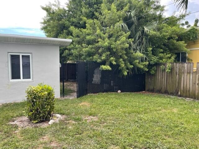 920 N Haverhill Road 1a Property Photo 1