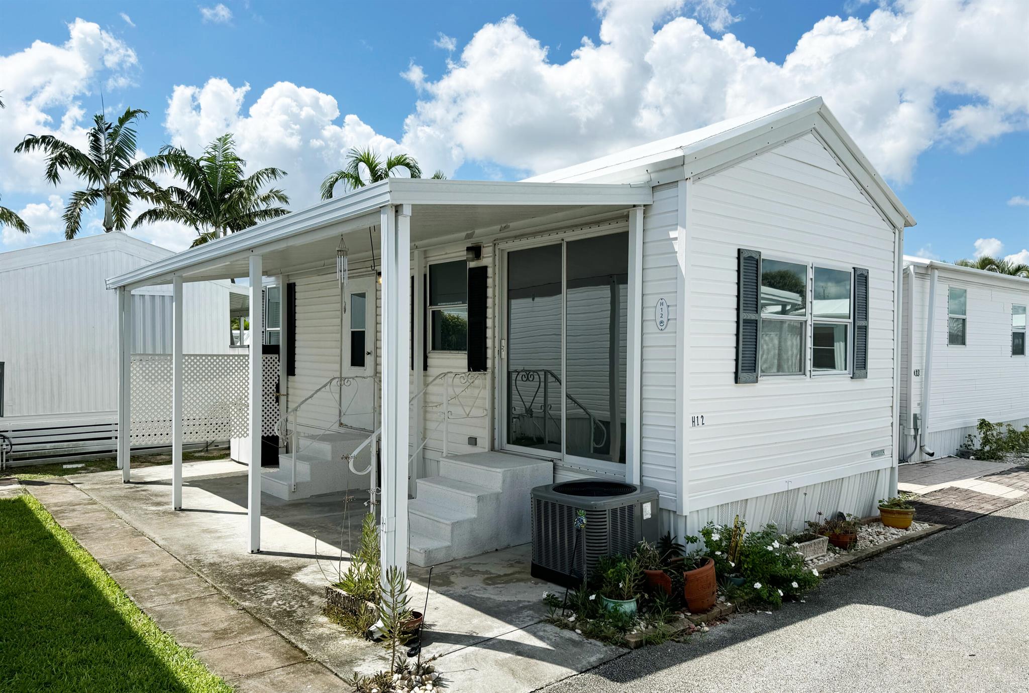 12 Hibiscus Drive H Property Photo