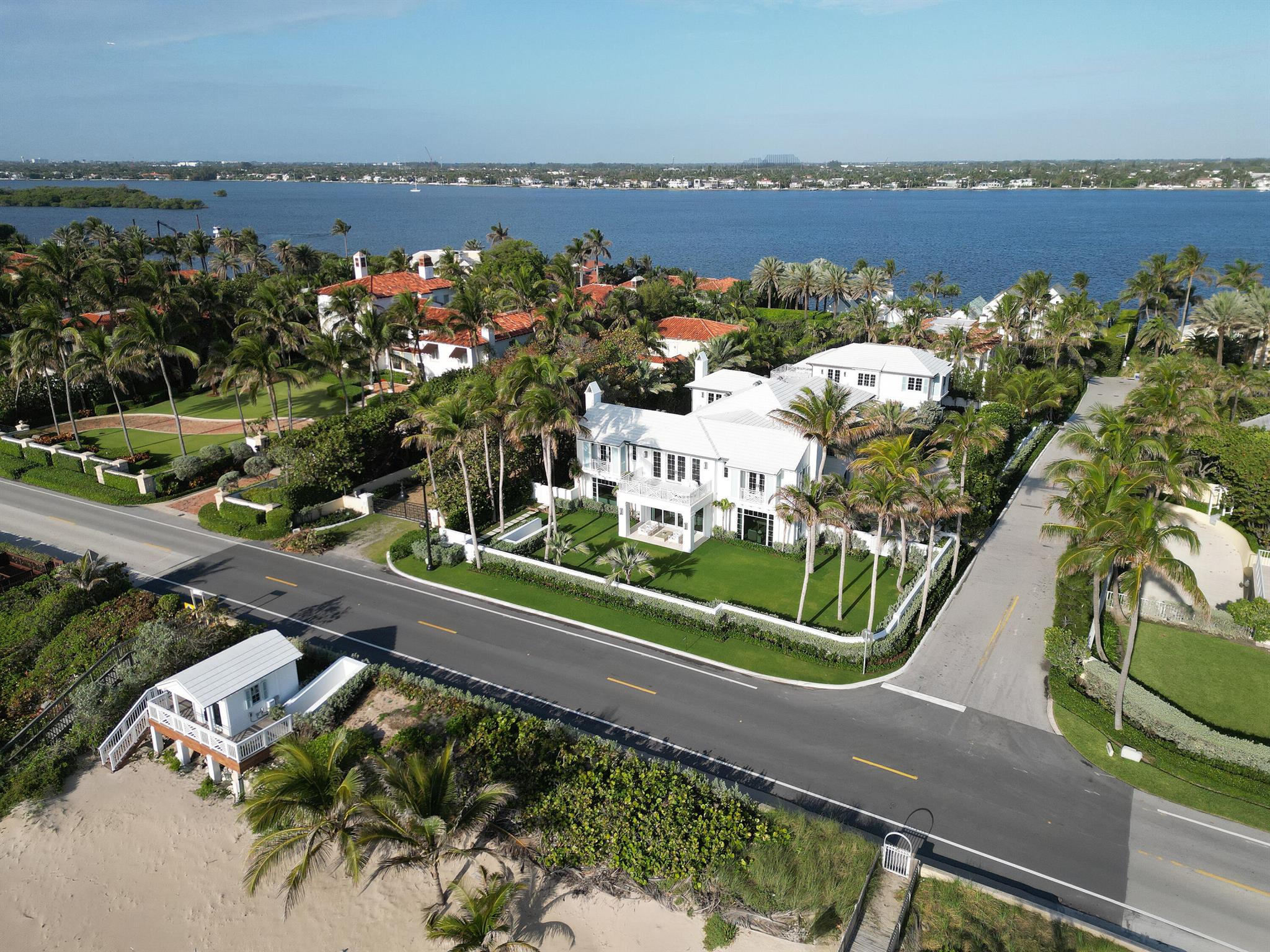 1540 S Ocean Boulevard Property Photo 6