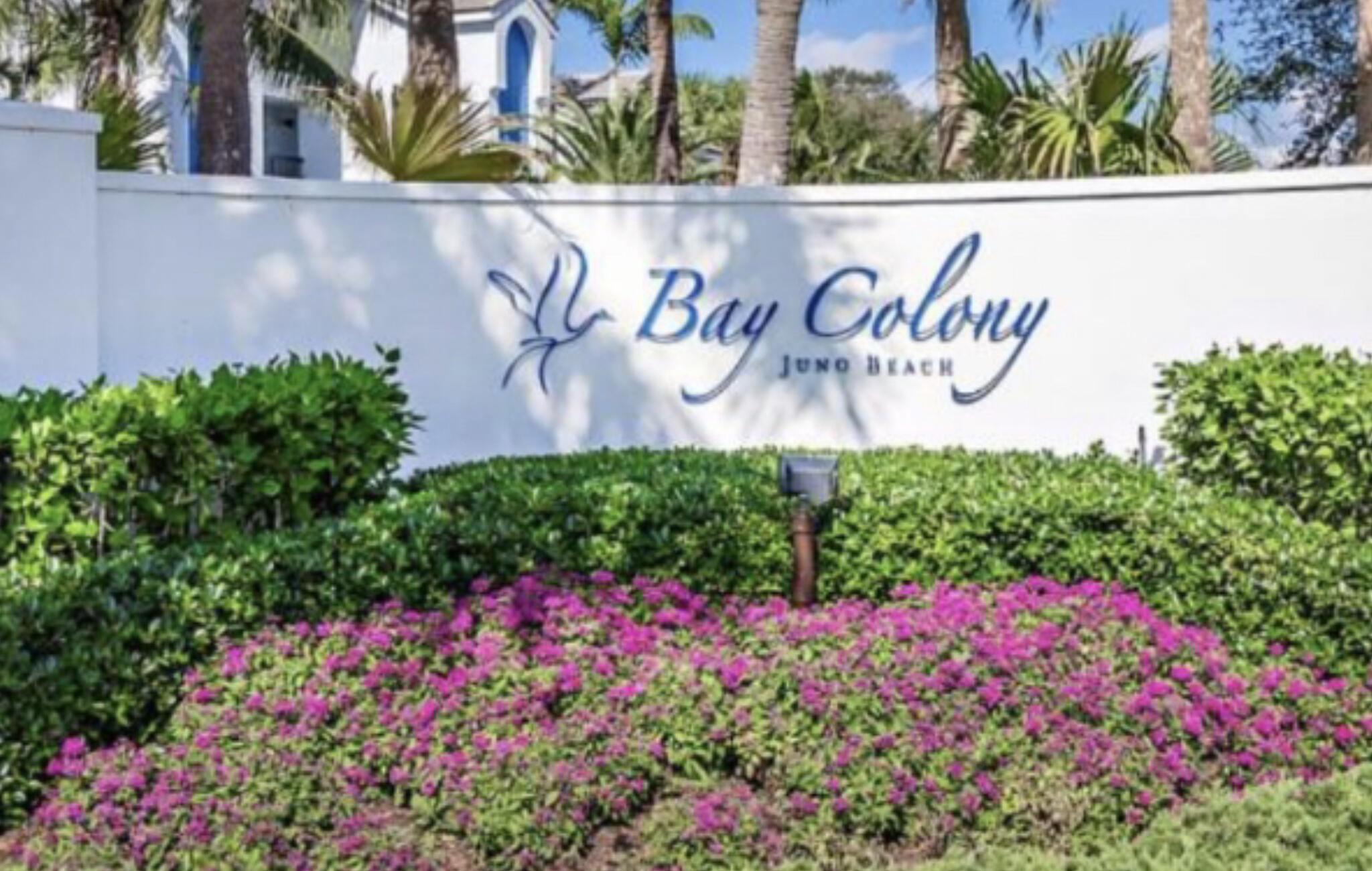 133 Bay Colony Drive N Property Photo 1