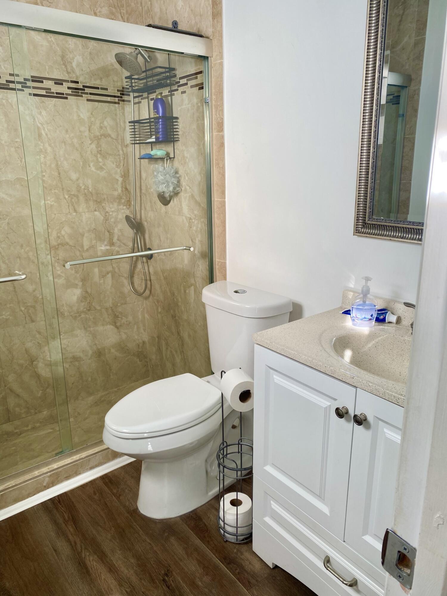 6100 Lakemont Circle Property Photo 7