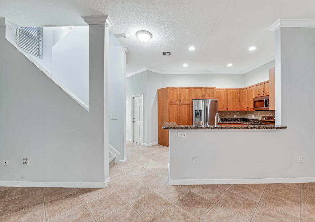 2704 Treasure Cove Circle Property Photo 13