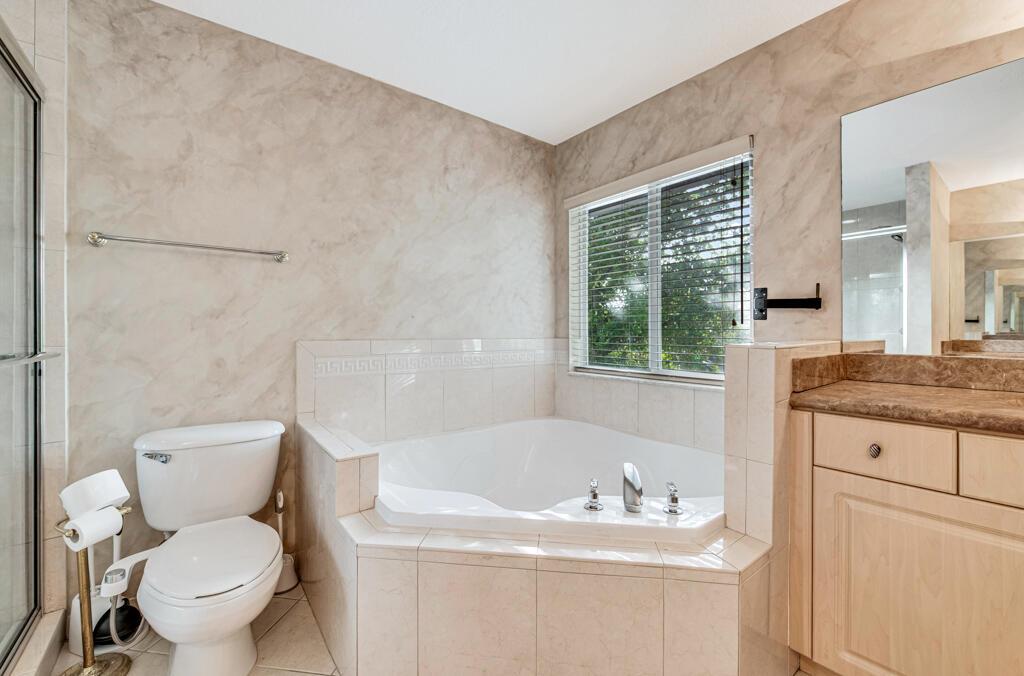 2704 Treasure Cove Circle Property Photo 26