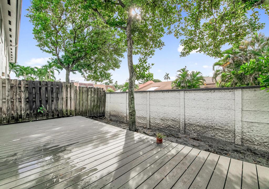 2704 Treasure Cove Circle Property Photo 36