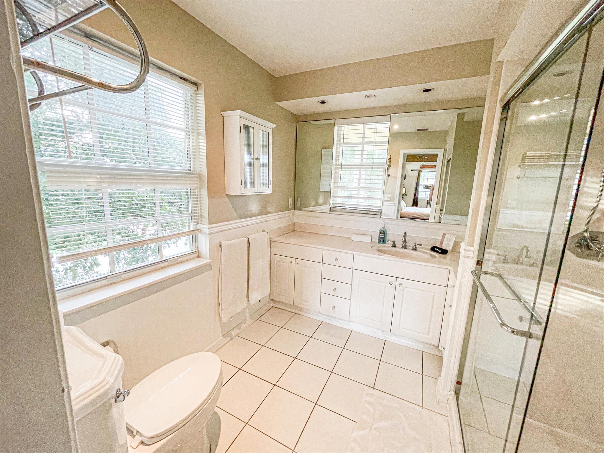 2300 Castilla Isle Isle Property Photo 13