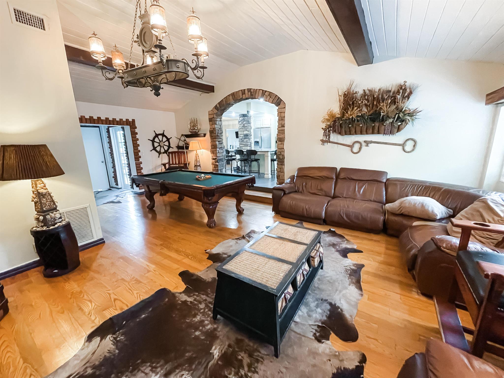 2300 Castilla Isle Isle Property Photo 32