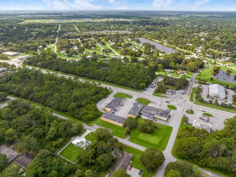5180 Turnpike Feeder Road 5180 /1-15 Property Photo 7
