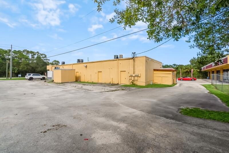 5180 Turnpike Feeder Road 5180 /1-15 Property Photo 17