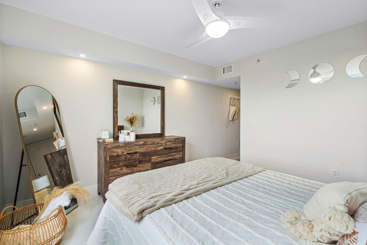 520 Se 5th Avenue 1509 Property Photo 18