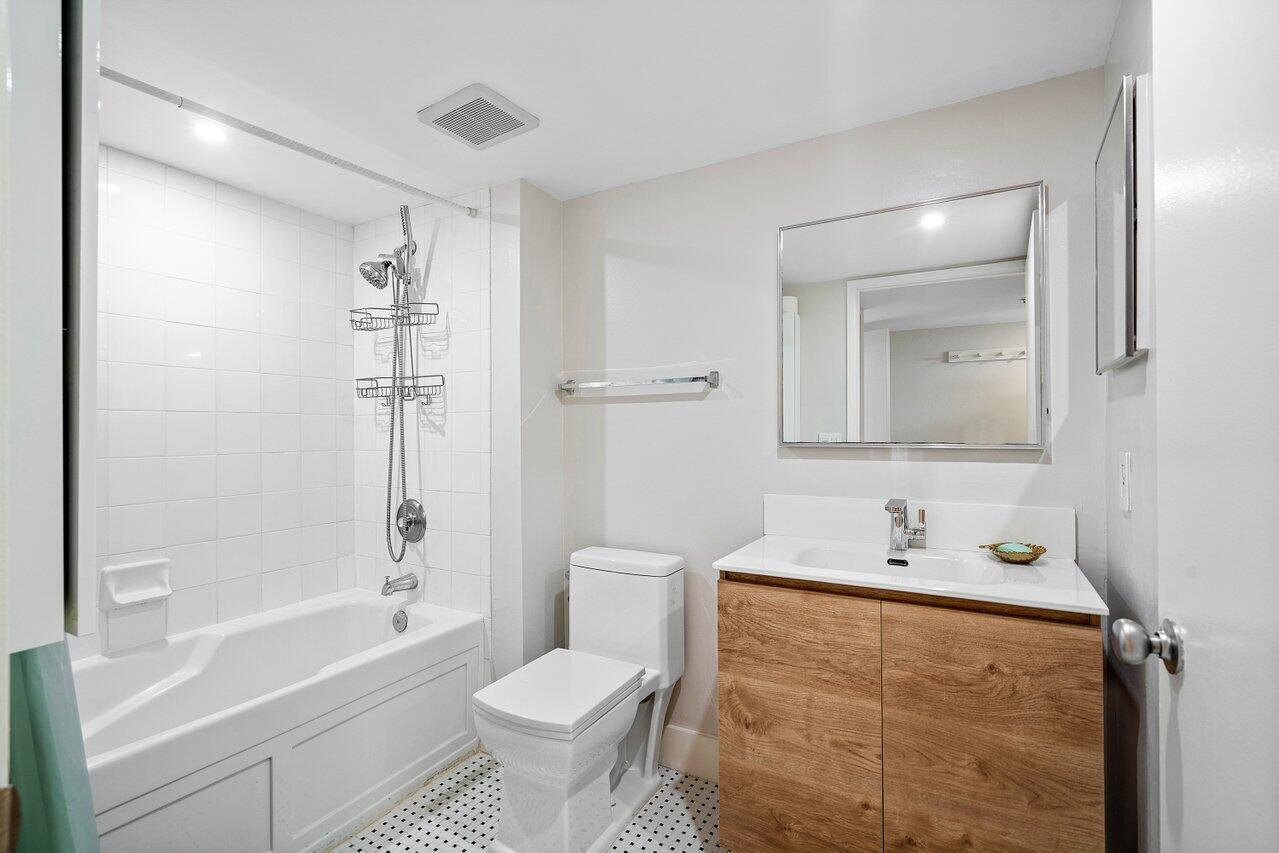 520 Se 5th Avenue 1509 Property Photo 19