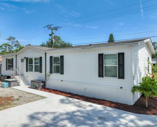 11500 Sw Kanner Highway 210 Property Photo