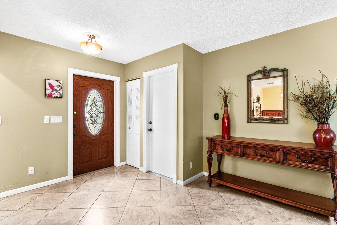 3709 Hertford Court Property Photo 3