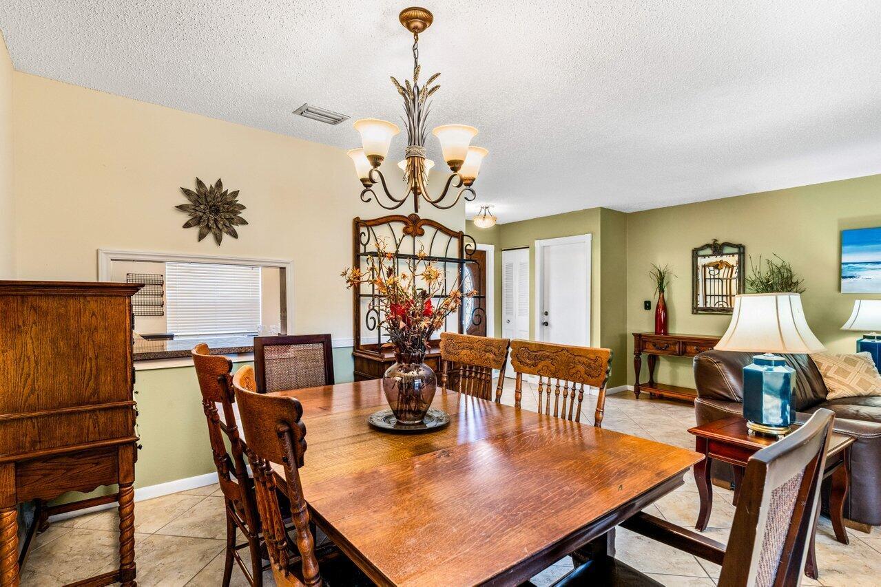 3709 Hertford Court Property Photo 6