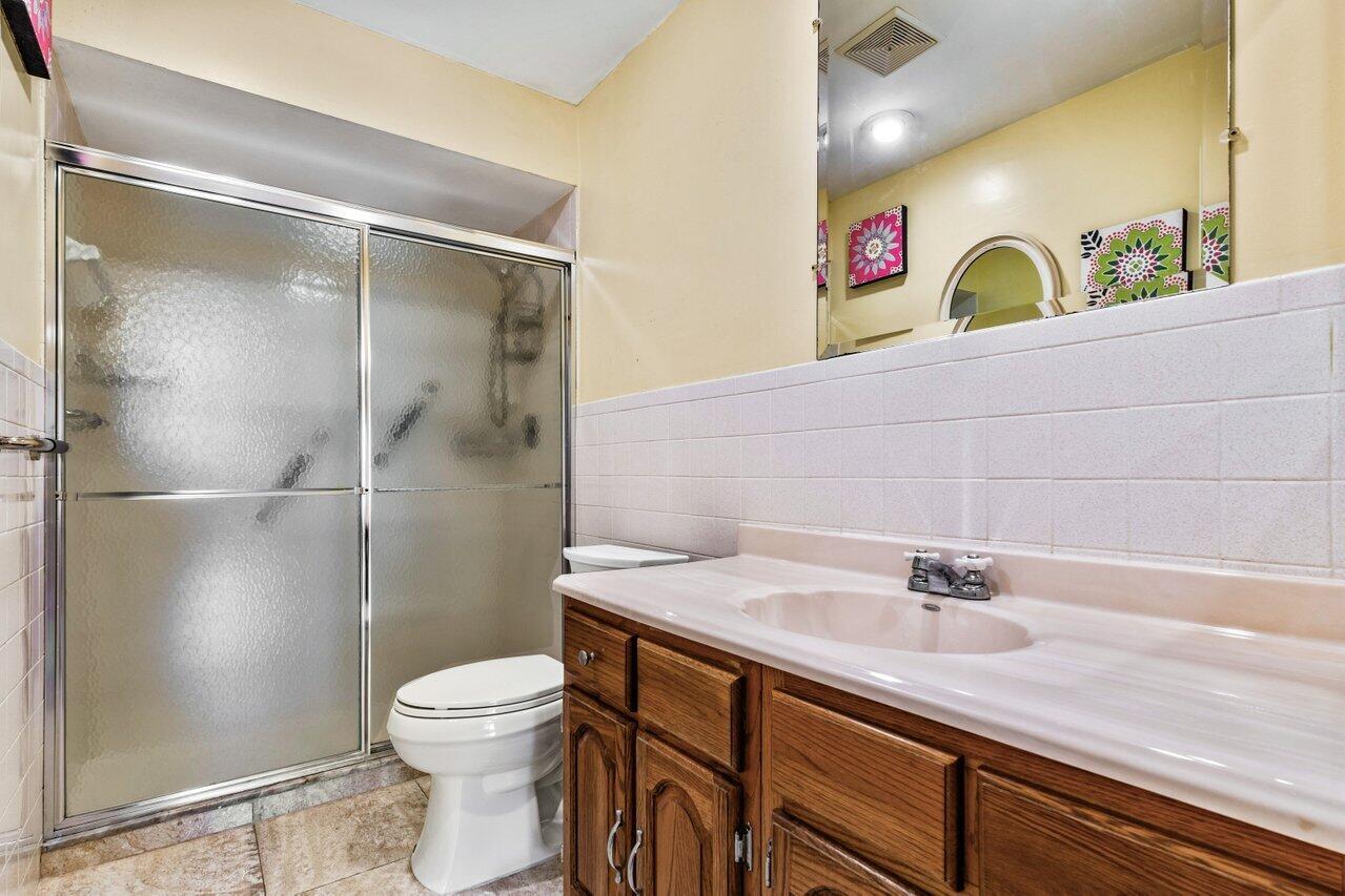 3709 Hertford Court Property Photo 13