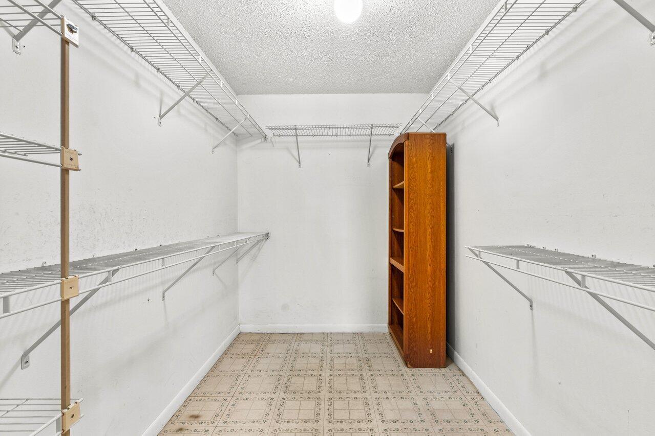 3709 Hertford Court Property Photo 14