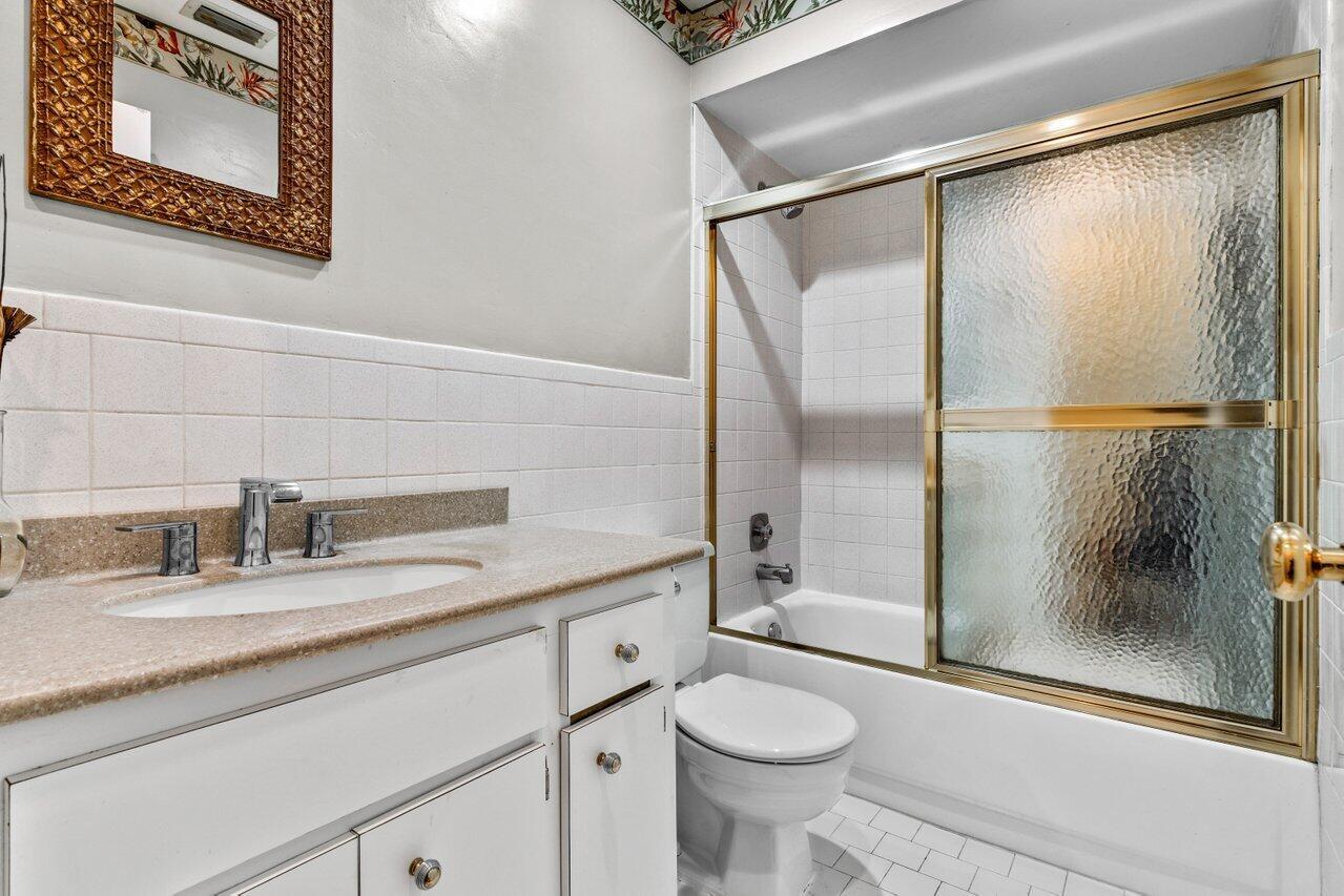 3709 Hertford Court Property Photo 16