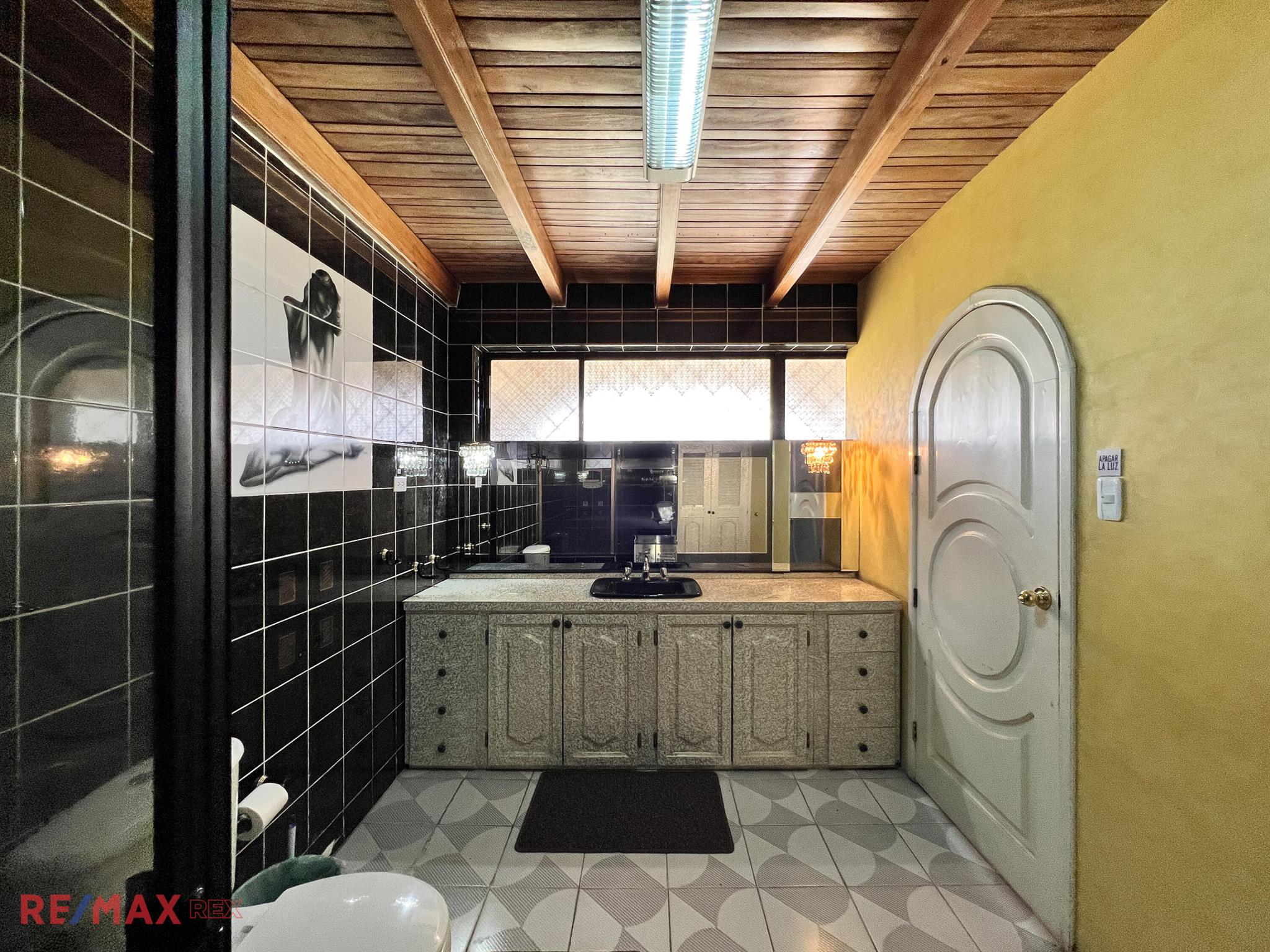 S7-138 Ilalo Property Photo 37