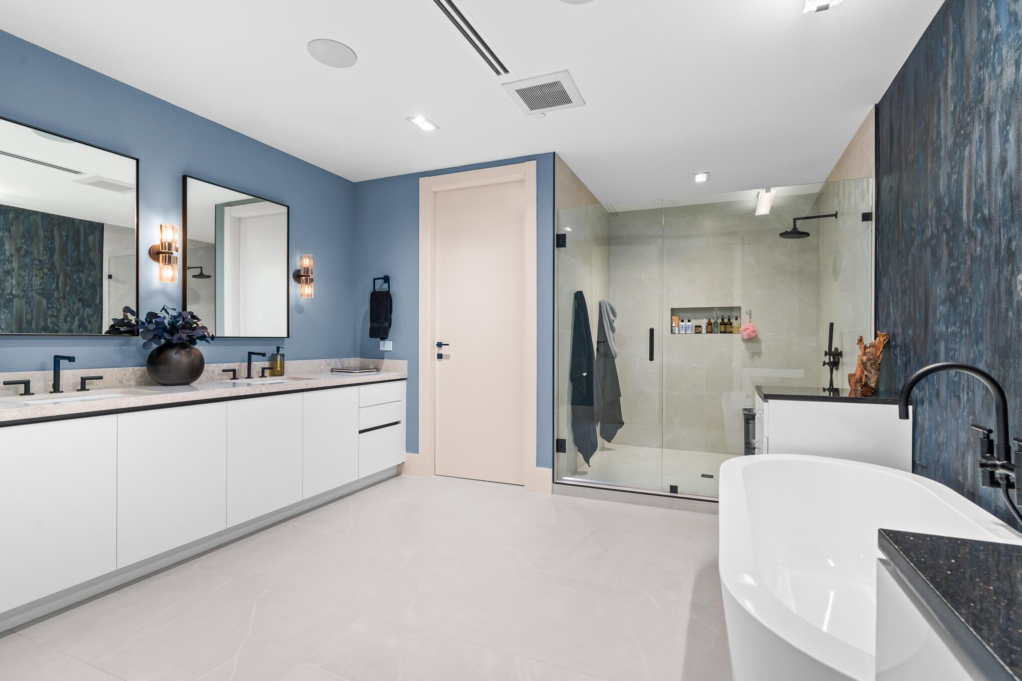 160 Marina Bay Ph3 Property Photo 17