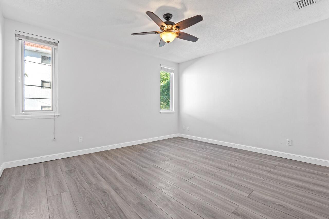 1307 Se 2nd Street Property Photo 13