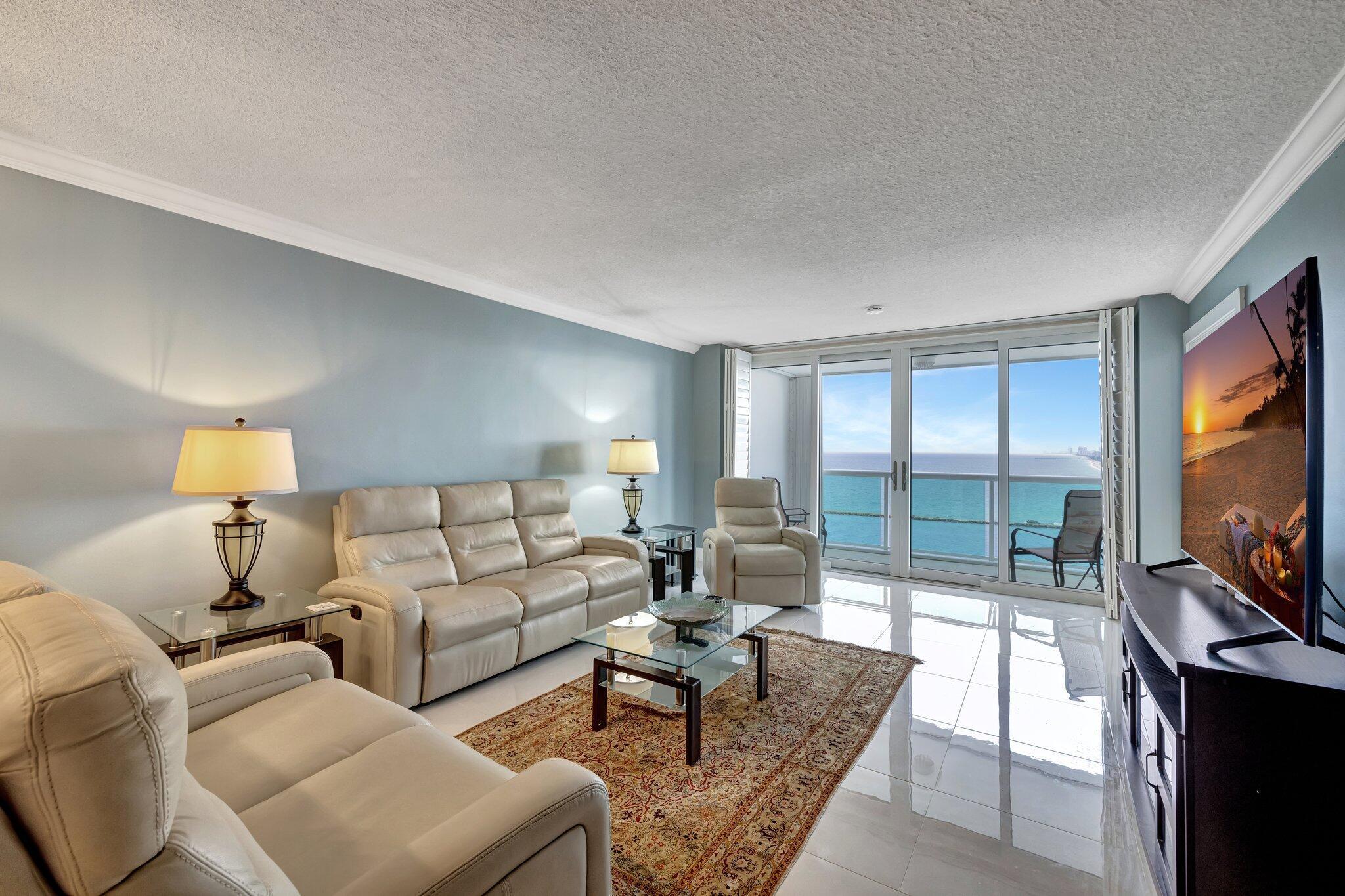 2100 S Ocean Lane 1704 Property Photo 4