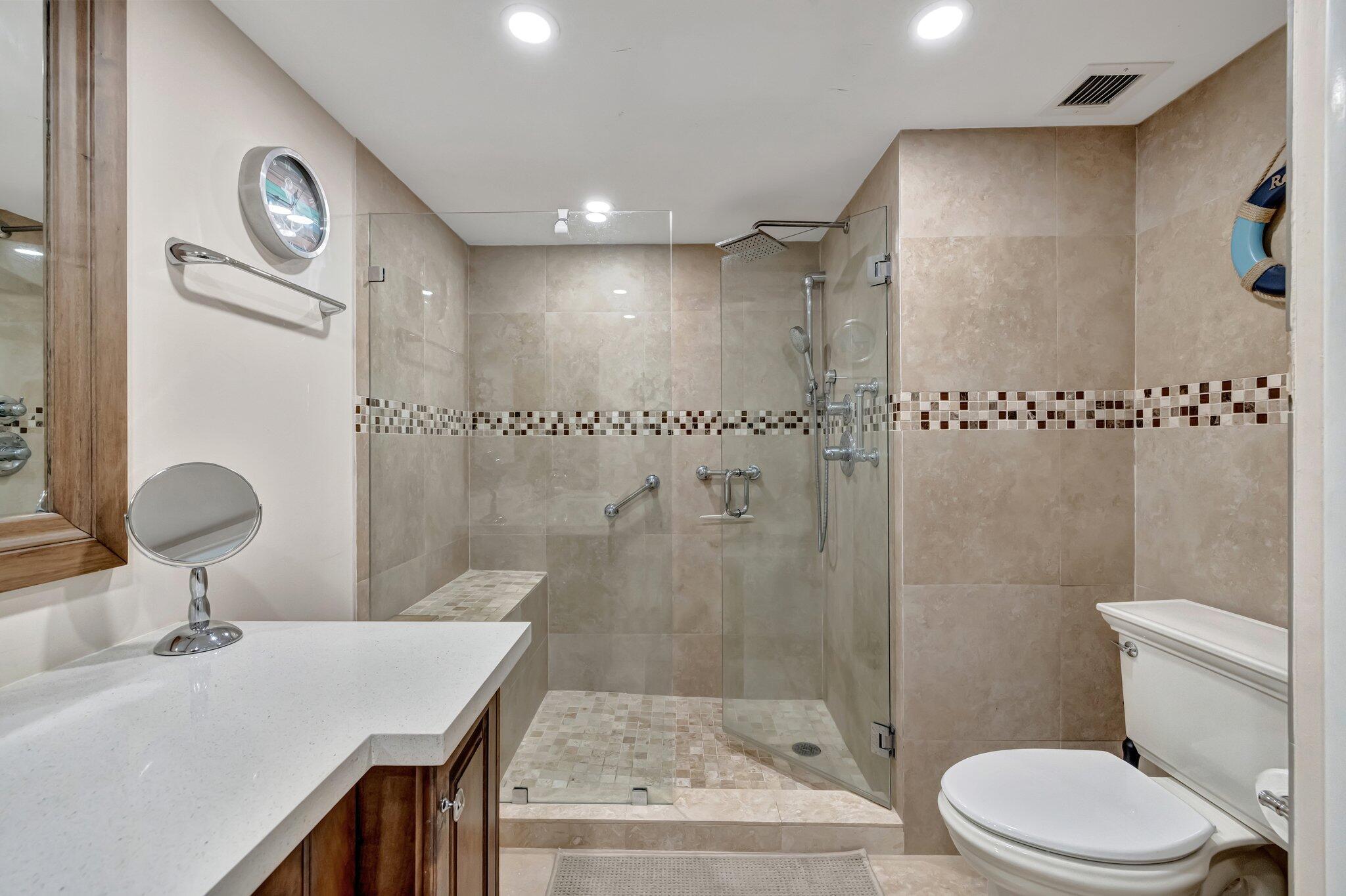 2100 S Ocean Lane 1704 Property Photo 11