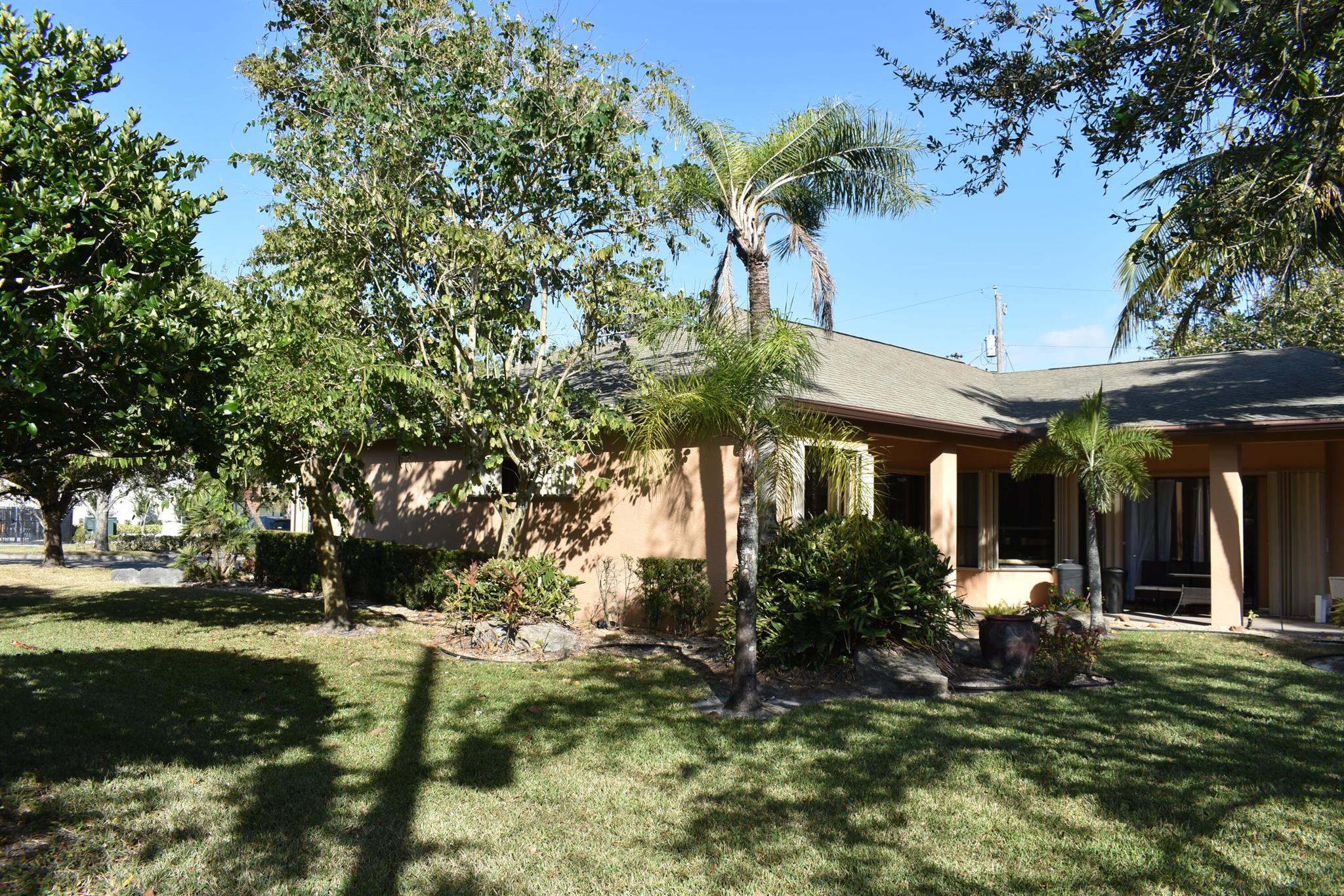 1186 Sw Gatlin Boulevard Property Photo 11