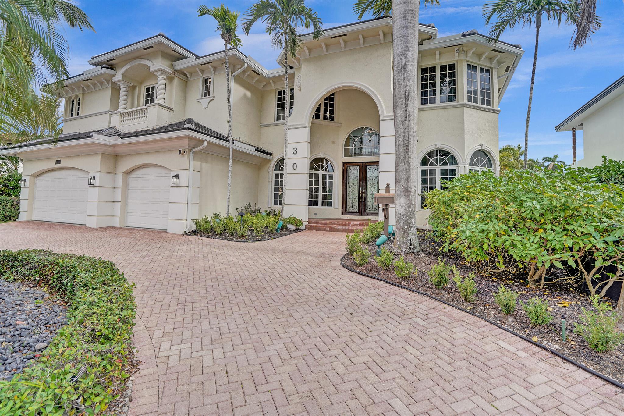 30 Fiesta Way Property Photo 3
