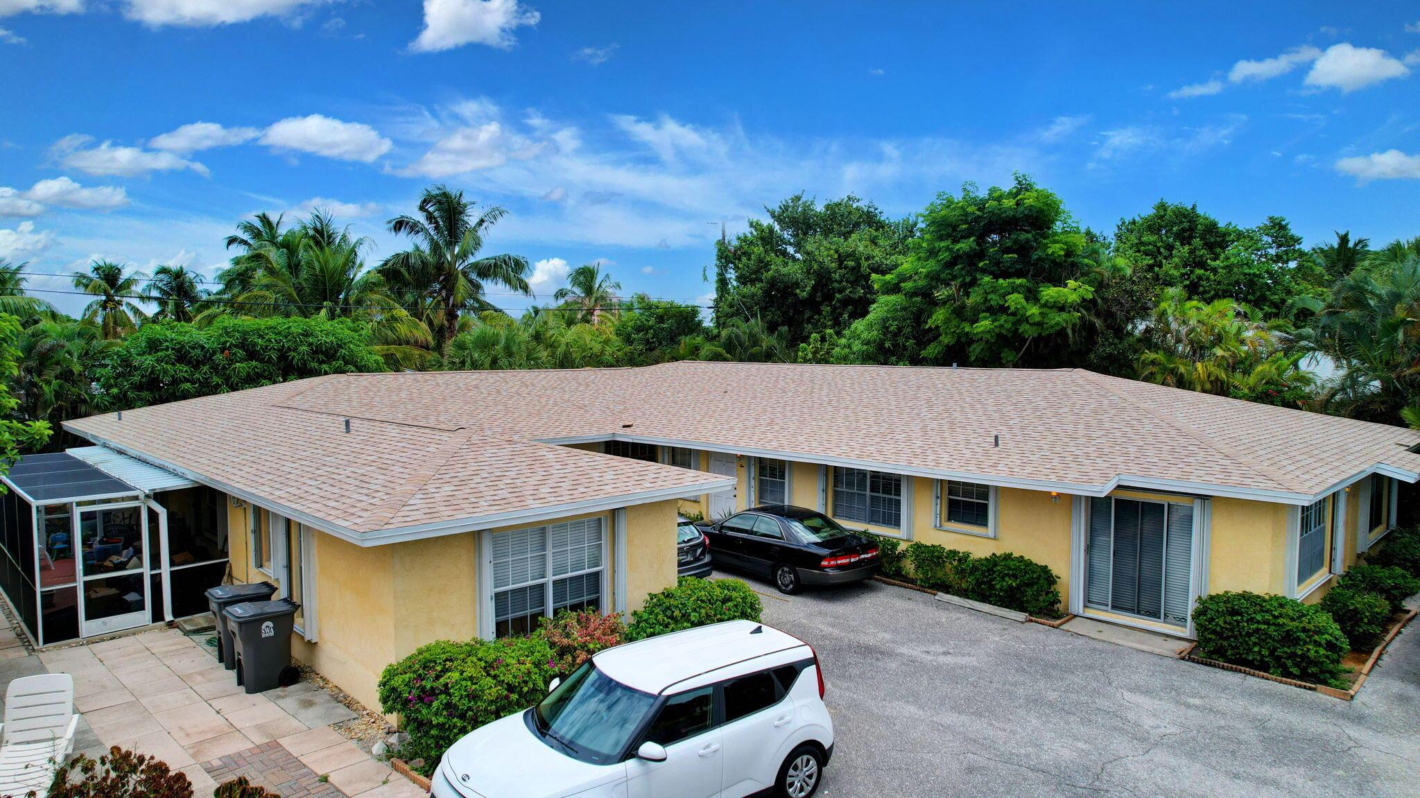 1853 Service Road Property Photo 1